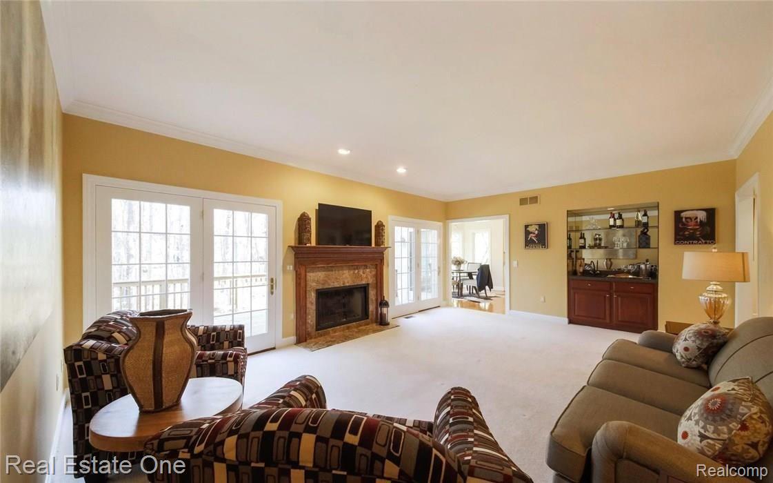 41105 Coventry Road Novi, MI 48375 - Photo 7 of 38 7Coventry.jpg