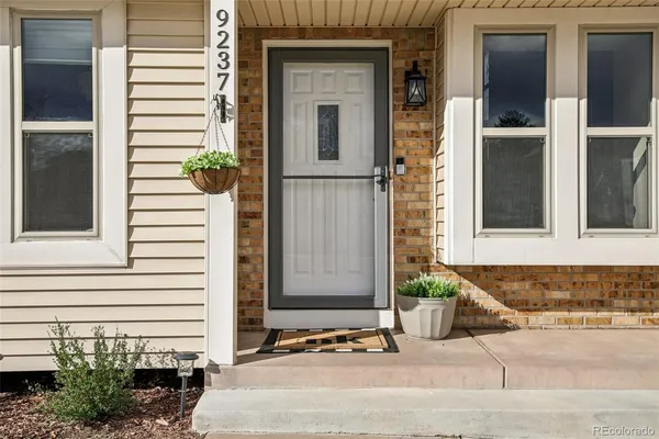 $600,000 | 9237 West Nichols Place, Littleton, CO 80128