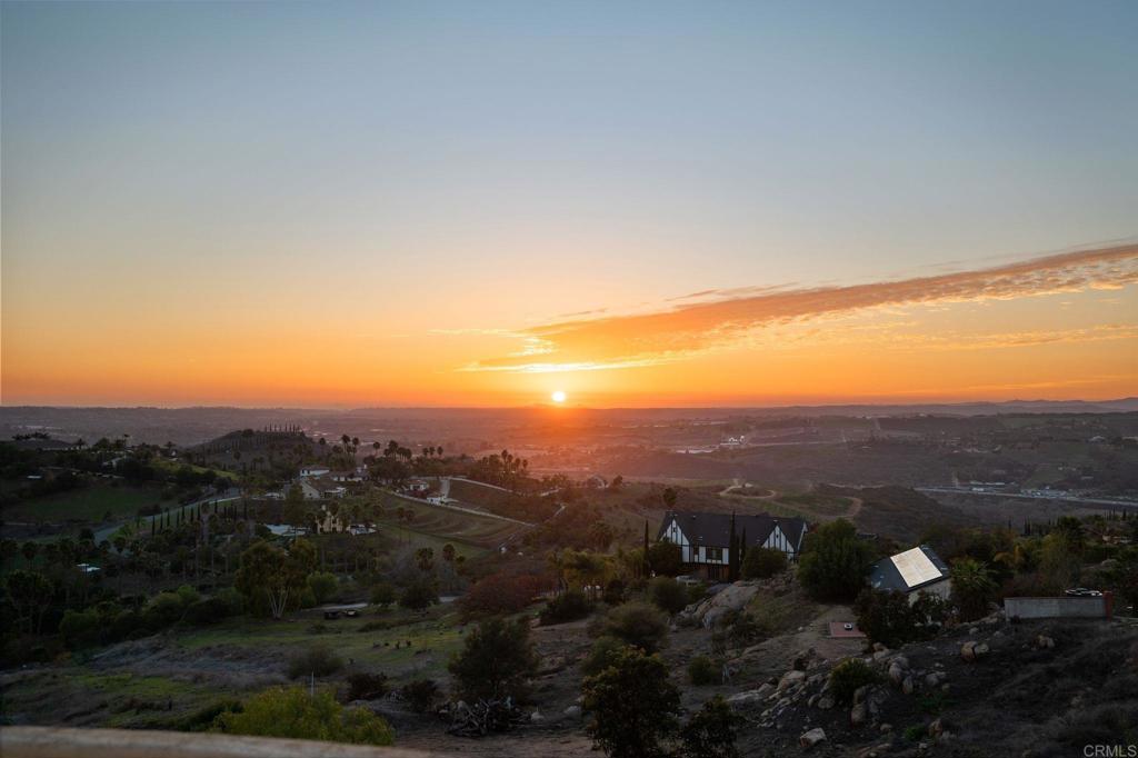 1402 Vista De Lomas Bonsall, CA 92003 - Photo 56 of 56 a view of a city with mountain