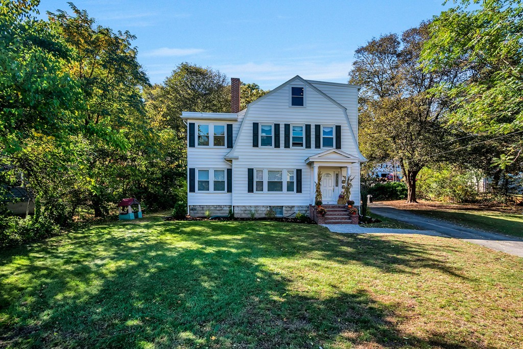 33 Elm Street, Unit 2 Wakefield, MA 01880 - Photo 23 of 25