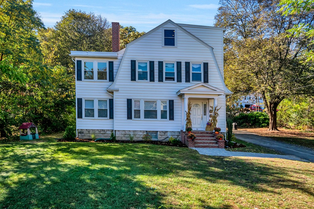33 Elm Street, Unit 2 Wakefield, MA 01880 - Photo 24 of 25