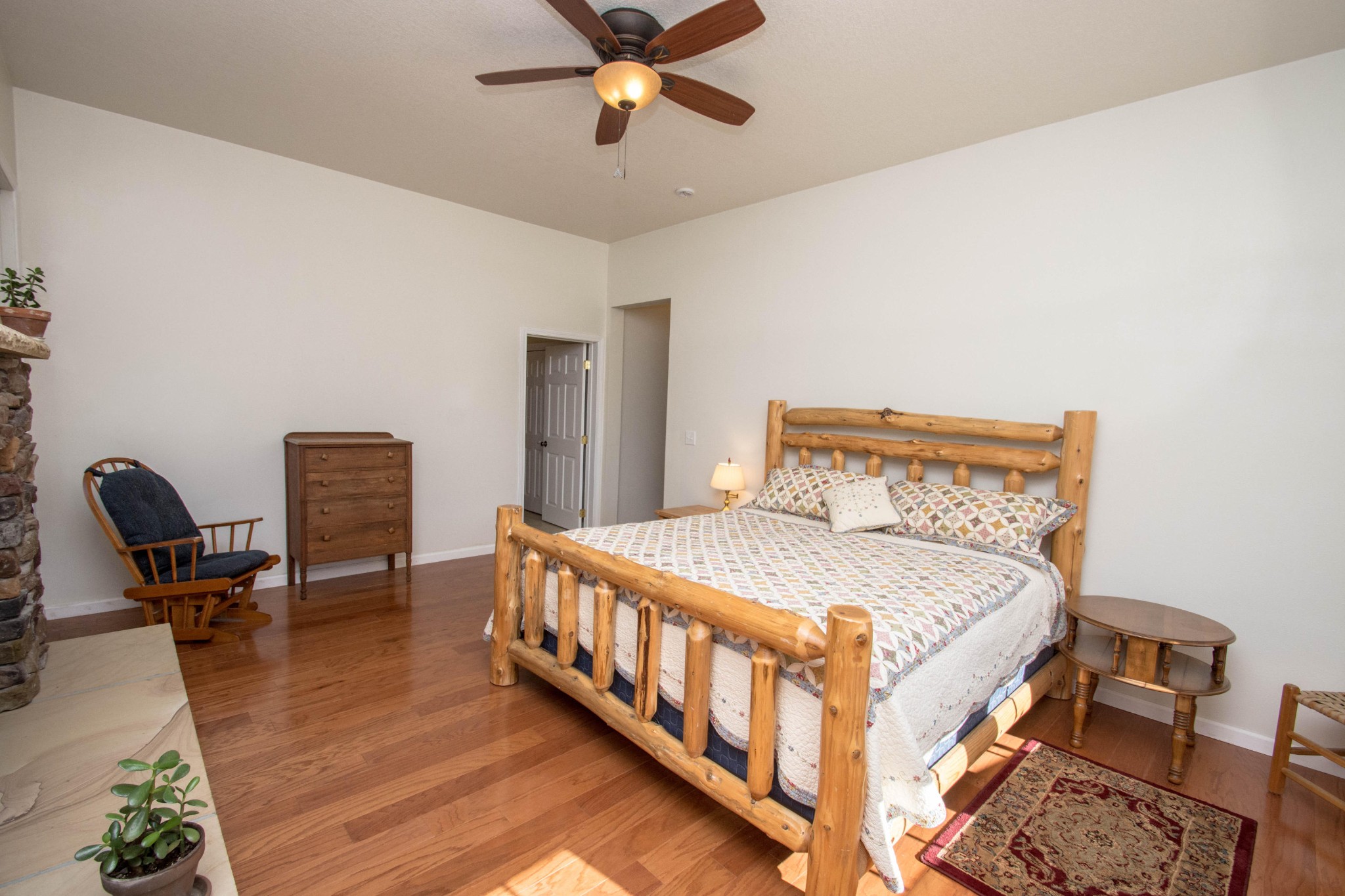 1439 Keyes Road Crossville, TN 38571 - Photo 21 of 40 a bedroom with bed and wooden floor