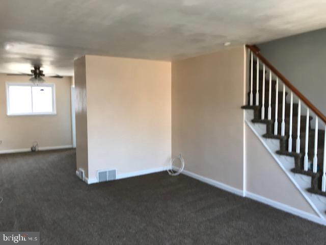 1981 Carter Road Folcroft, PA 19032 - Photo 3 of 18 Living Room