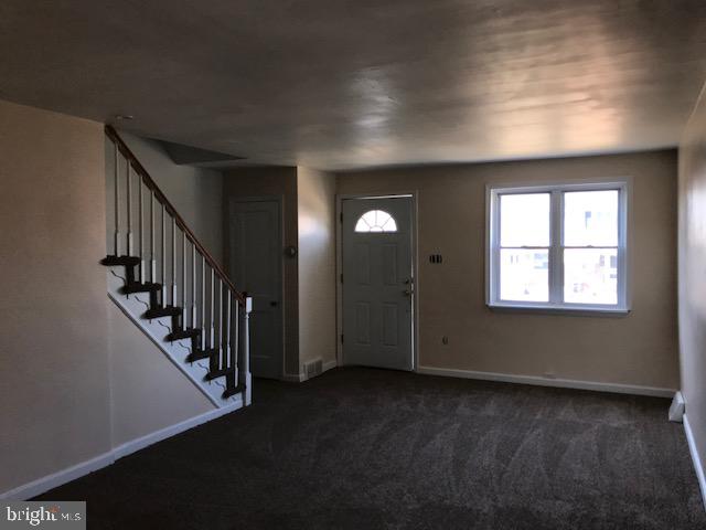 1981 Carter Road Folcroft, PA 19032 - Photo 5 of 18 Living Room