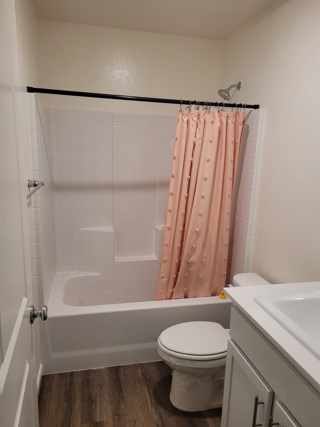 2012 Richard Avenue Sanger, CA 93657 - Photo 7 of 18