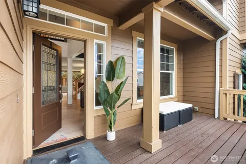 a view of an entryway of house