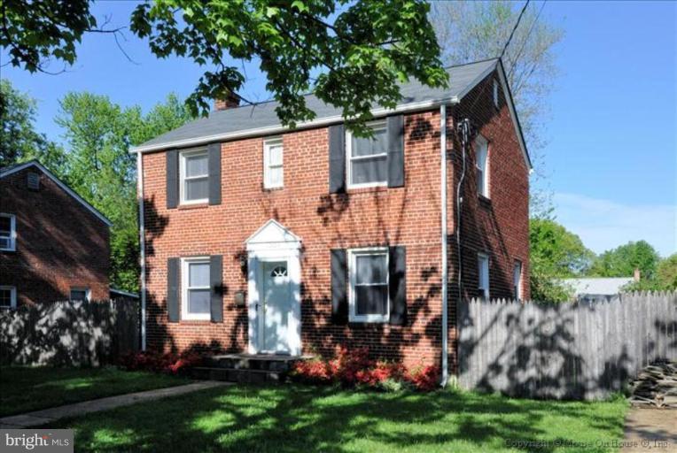 10004 Raynor Road Silver Spring, MD 20901 - Photo 3 of 29 Exterior #3
