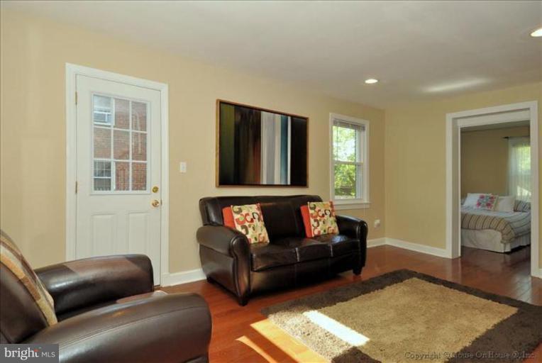10004 Raynor Road Silver Spring, MD 20901 - Photo 9 of 29 Living room #4