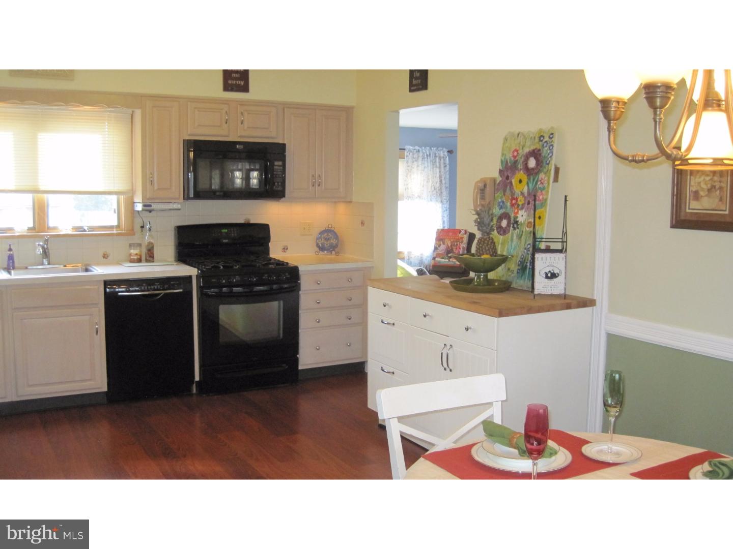 5 Banbury Road Trenton, NJ 08690 - Photo 4 of 18 Gallery Image 4