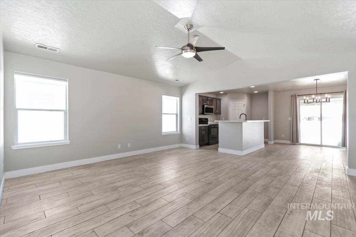 4323 Bainbridge Street Caldwell, ID 83607 - Photo 24 of 50