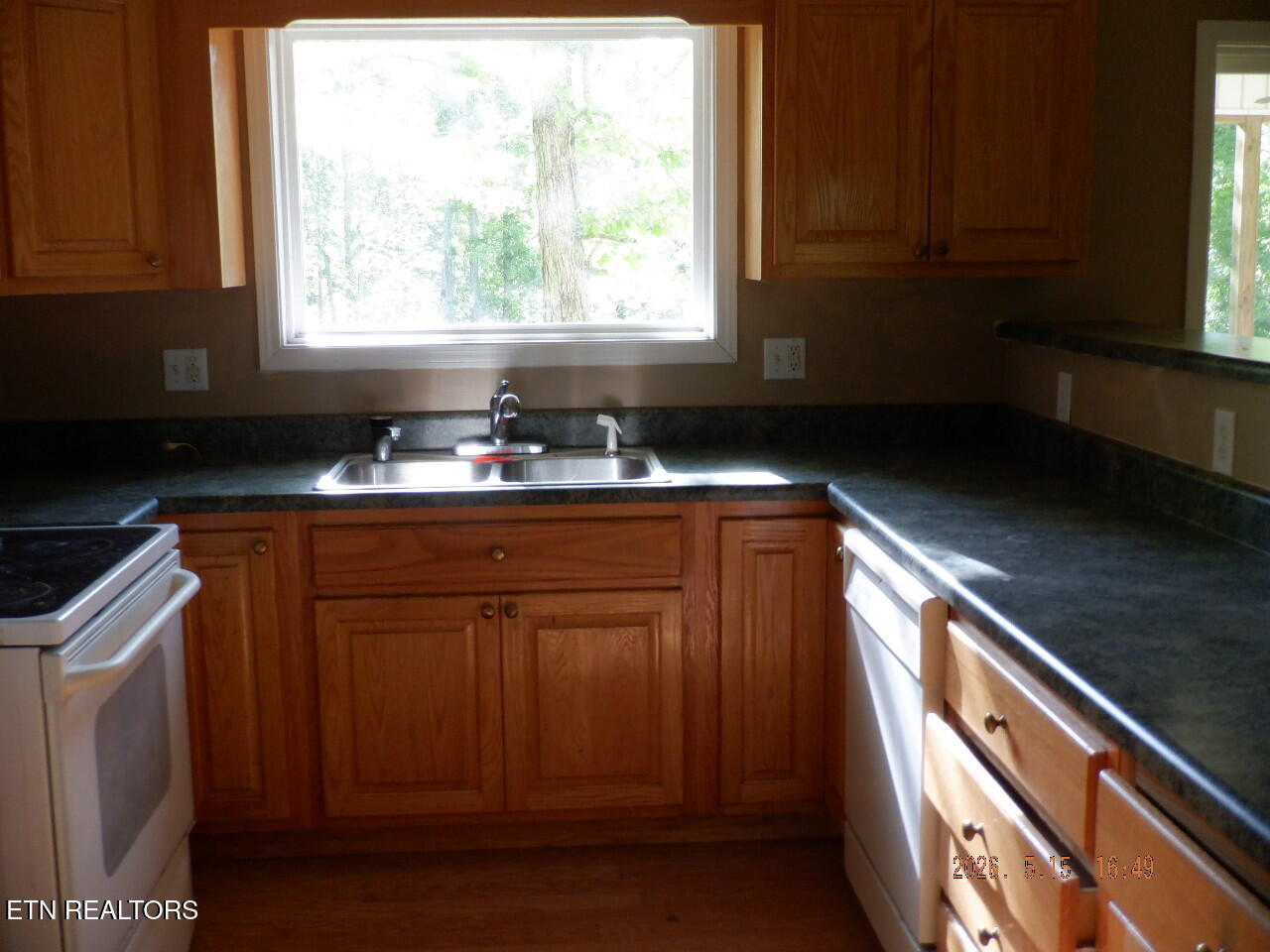 154 Taft Story Road Jamestown, TN 38556 - Photo 4 of 9 DSCF7107