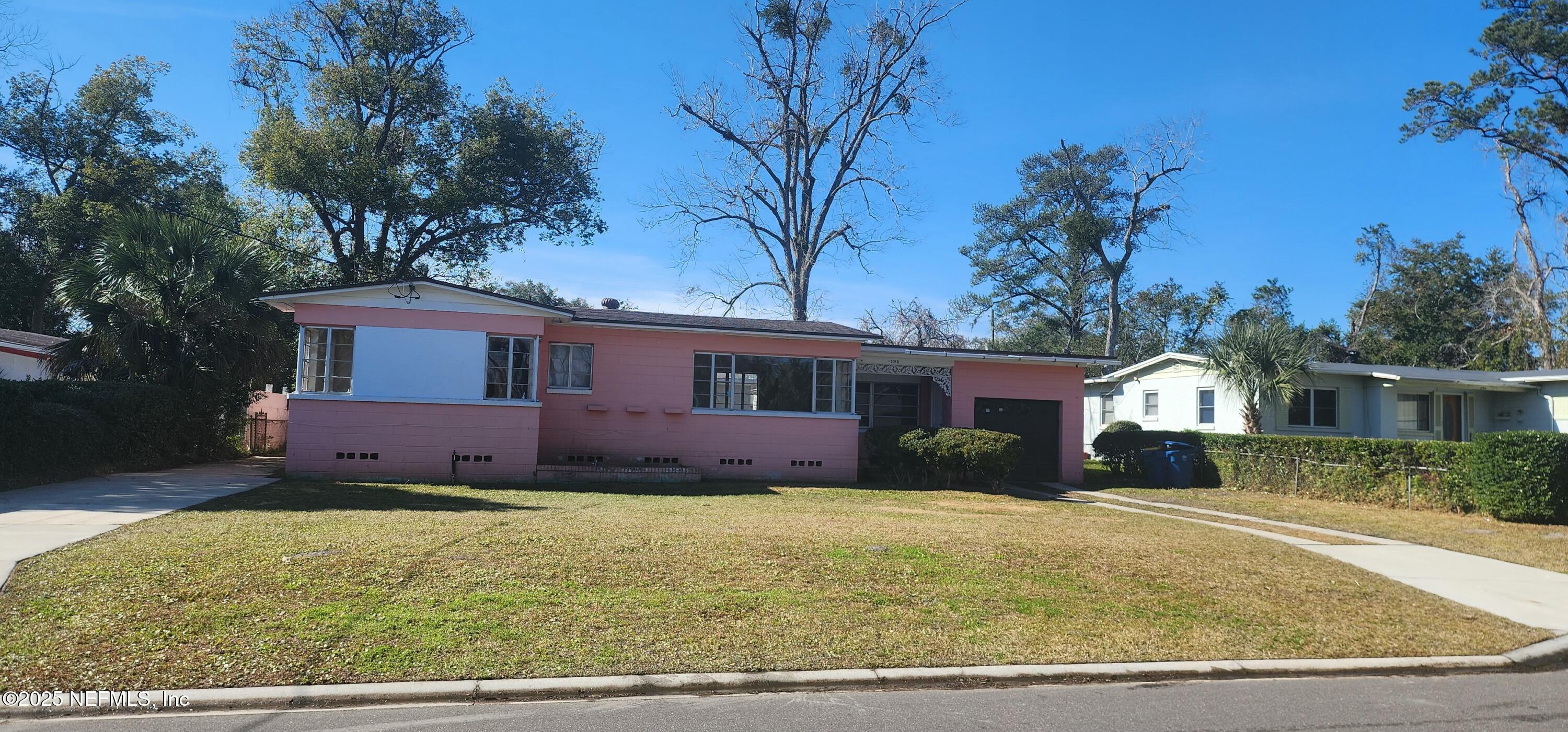2058 Forest Hills Road Jacksonville, FL 32208 - Photo 3 of 23 tempImage3rUEnE