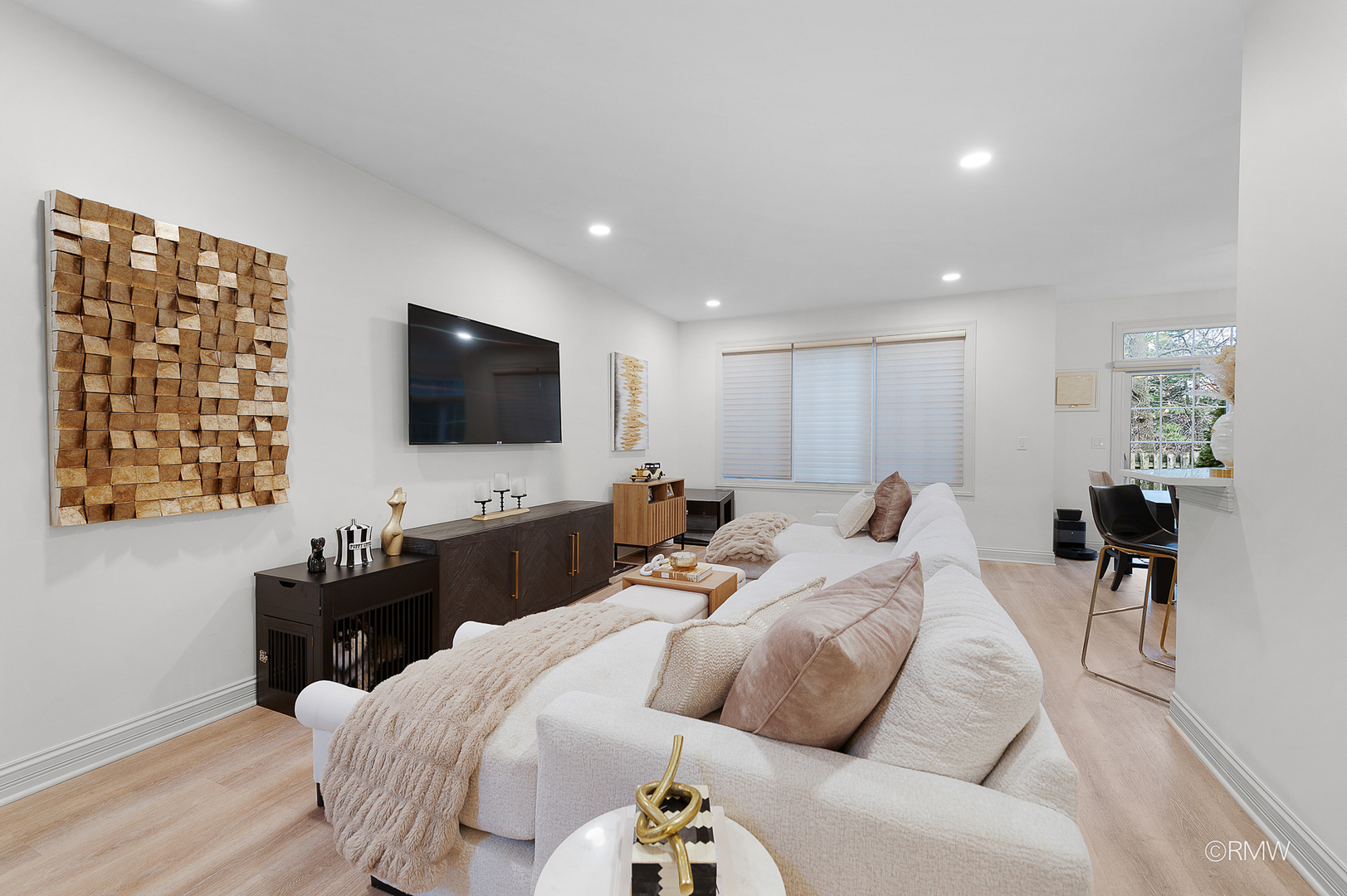 2459 Nicola Court Addison, IL 60101 - Photo 7 of 35 a living room with furniture and a flat screen tv