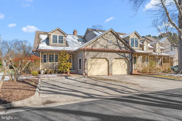 $469,000 | 15 Heatherfield Court, Kilmarnock, VA 22482