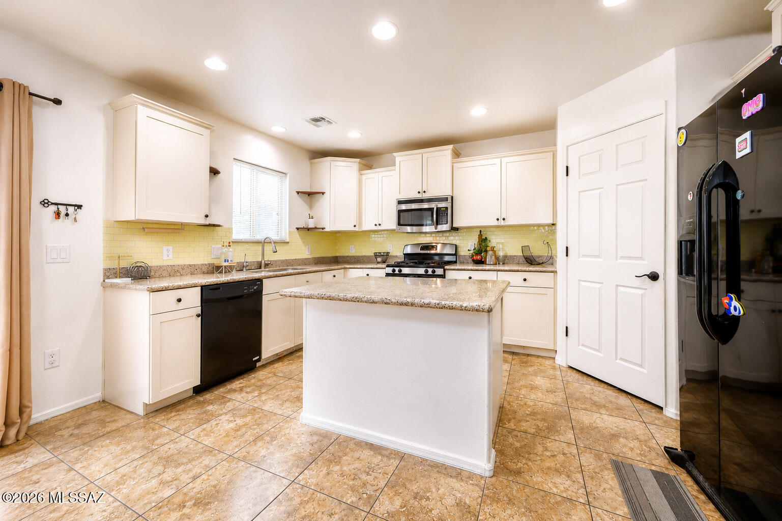 13416 North Piemonte Way Oro Valley, AZ 85755 - Photo 7 of 36