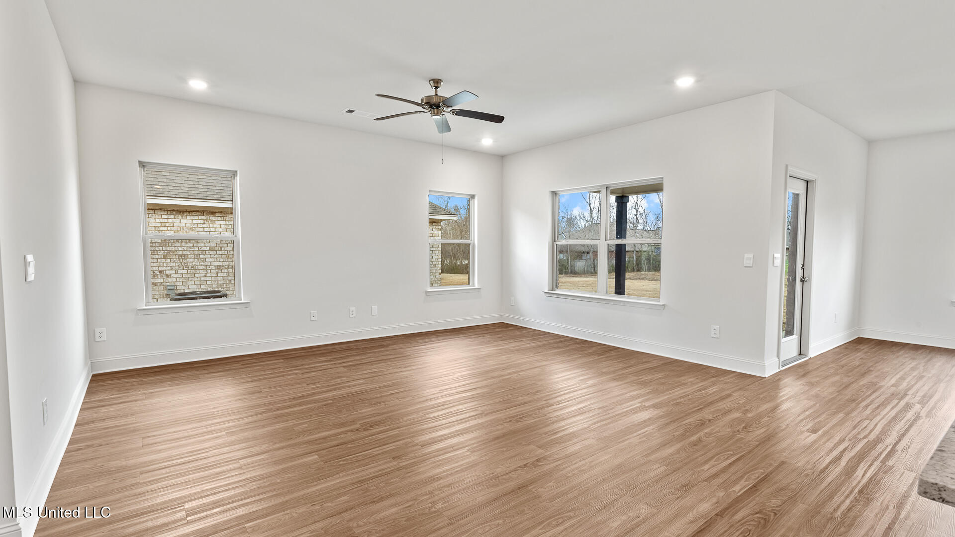 332 Carr Farms Road Ridgeland, MS 39157 - Photo 6 of 34 MS_Jackson_Ridgeland_Carr-Farms_Dylan_C4