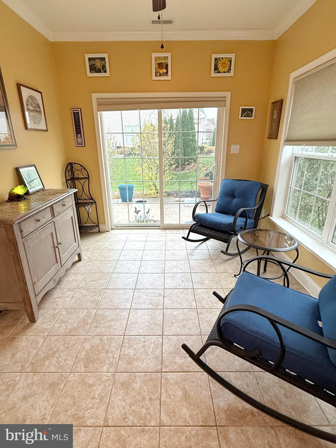 140 Weatherby Lane Glassboro, NJ 08028 - Photo 55 of 85 a living room with furniture and a large window
