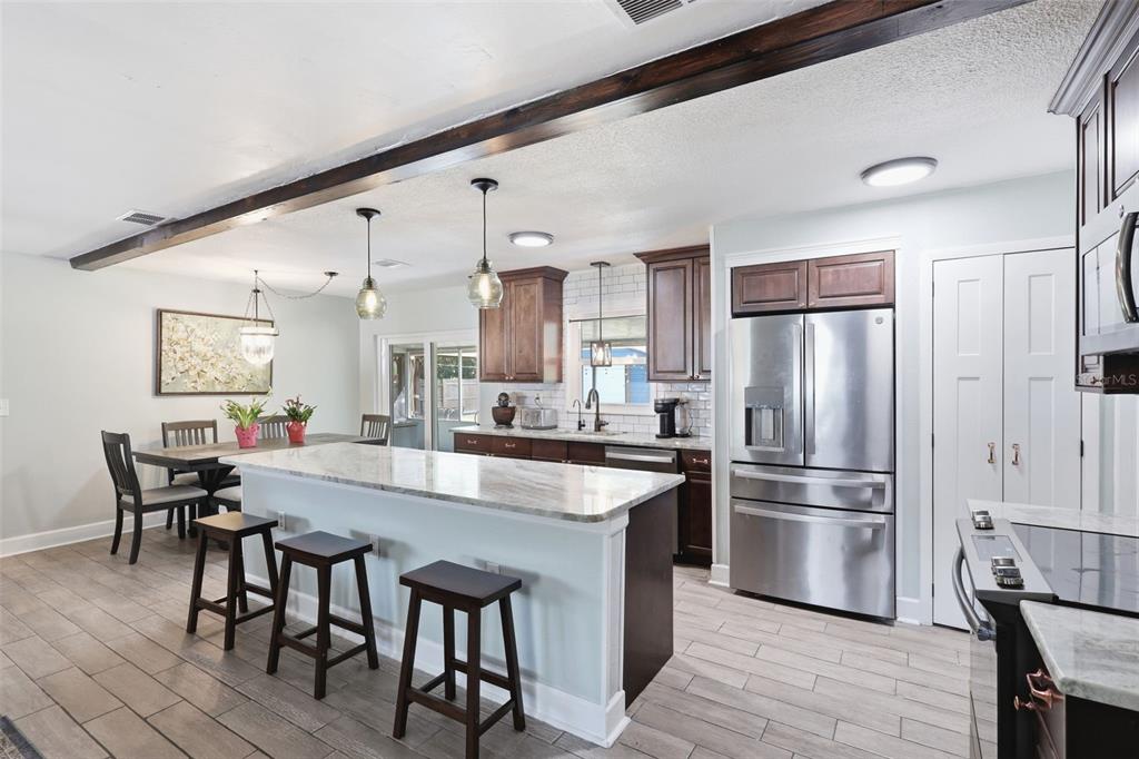 135 Caracas Road DeBary, FL 32713 - Photo 2 of 25