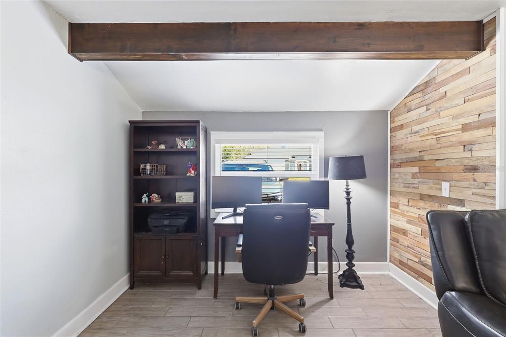 135 Caracas Road DeBary, FL 32713 - Photo 5 of 25