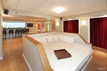 2 Warson Hills Lane St. Louis, MO 63124 - Photo 16 of 19