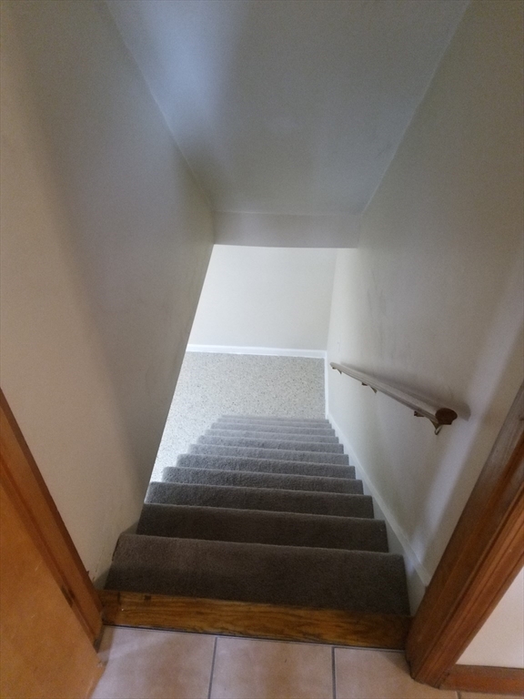 121 King Philip Road Worcester, MA 01606 - Photo 24 of 31