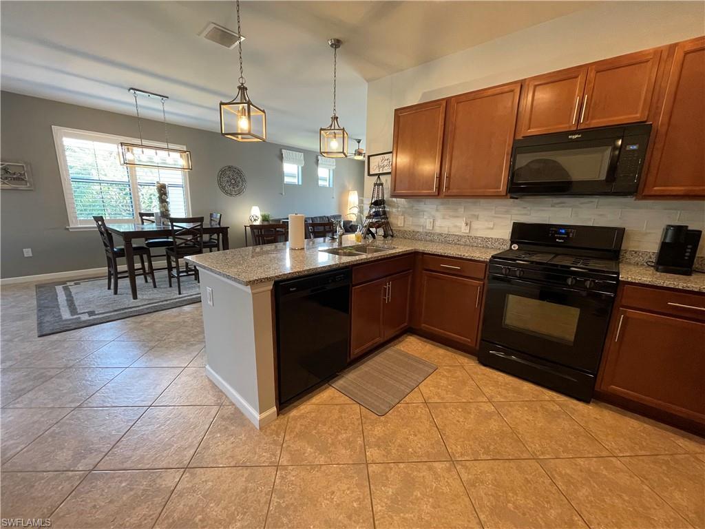 7631 Jacaranda Lane Naples, FL 34114 - Photo 18 of 43