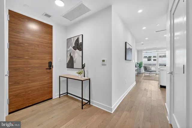 $2,850 | 37 L Street Southeast, Unit A701, Washington, DC 20003