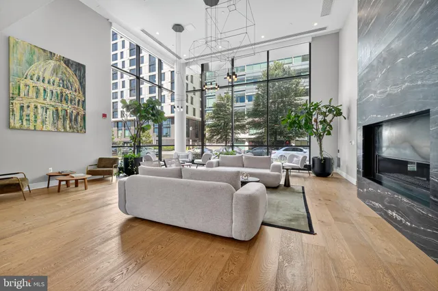 $2,850 | 37 L Street Southeast, Unit A701, Washington, DC 20003