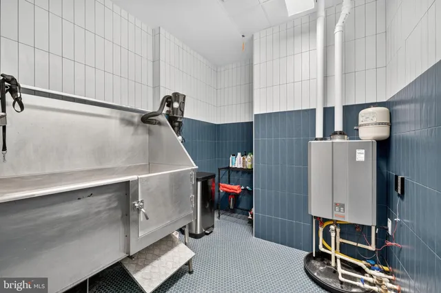 $2,850 | 37 L Street Southeast, Unit A701, Washington, DC 20003