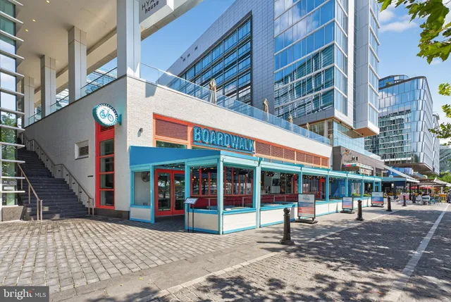 $2,850 | 37 L Street Southeast, Unit A701, Washington, DC 20003