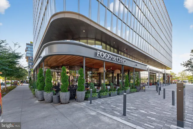 $2,850 | 37 L Street Southeast, Unit A701, Washington, DC 20003