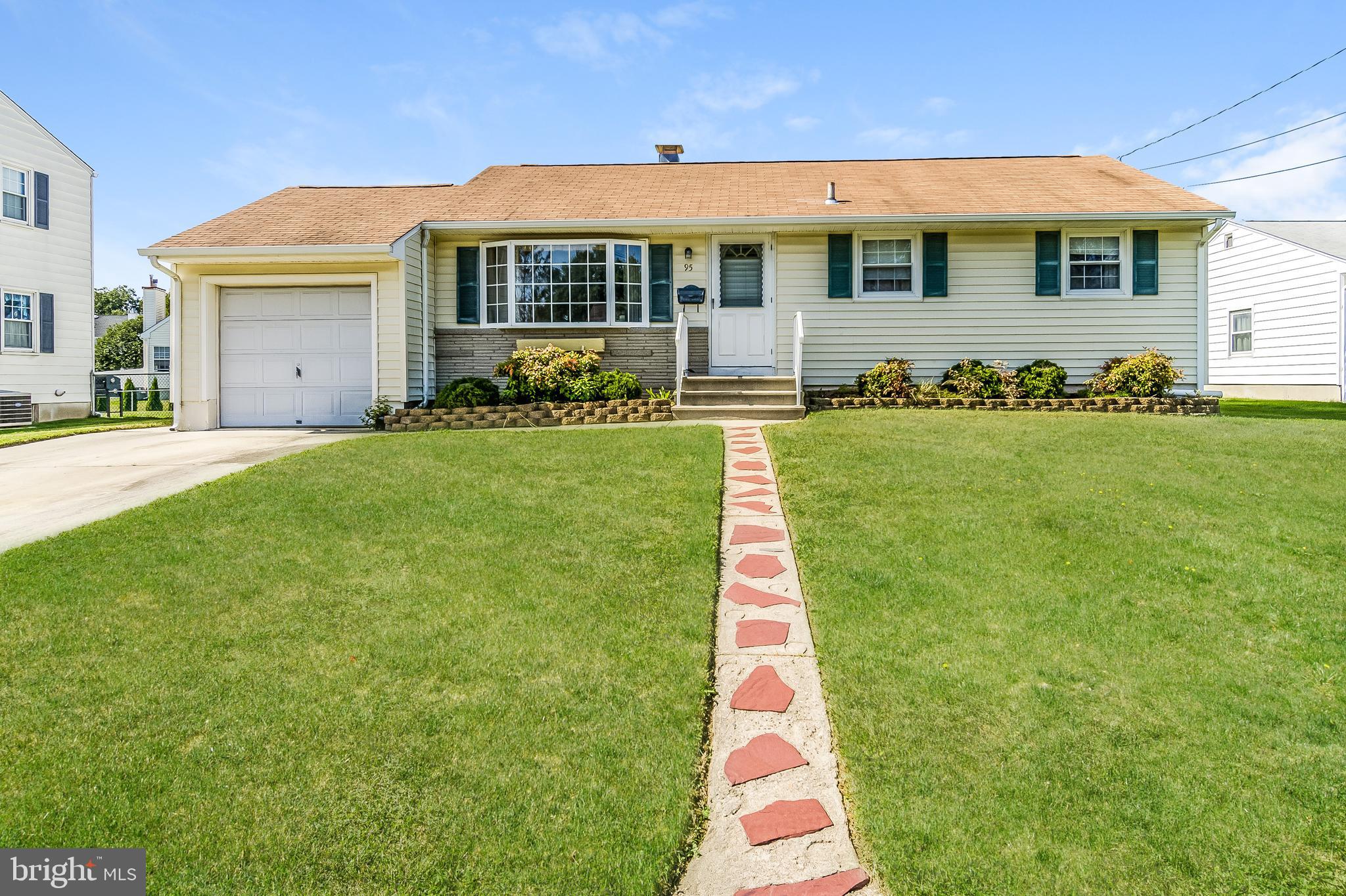 95 Hempstead Road Hamilton, NJ 08610 - Photo 1 of 25