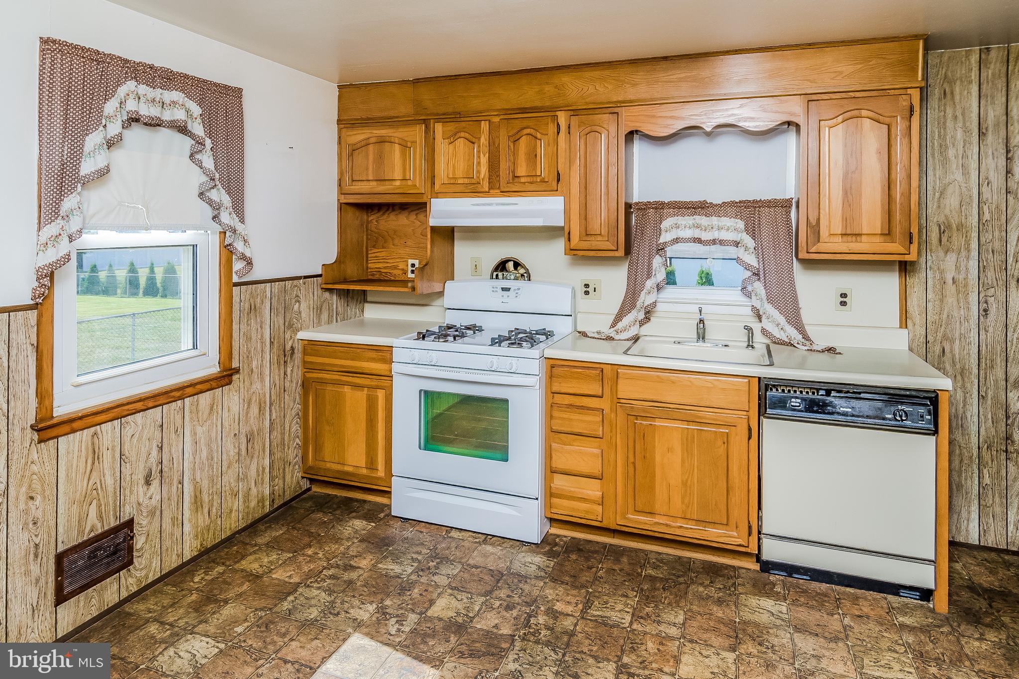 95 Hempstead Road Hamilton, NJ 08610 - Photo 11 of 25