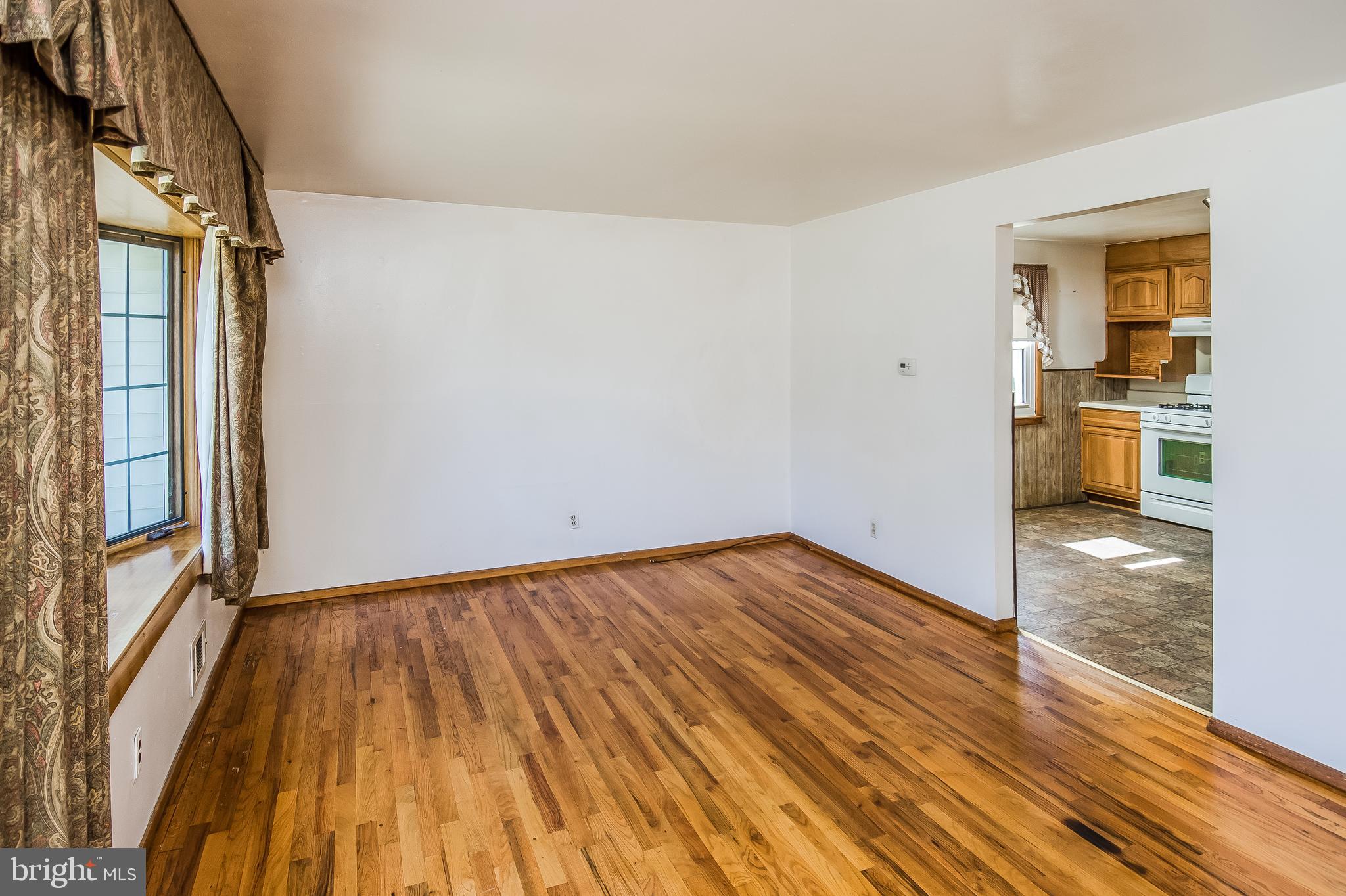 95 Hempstead Road Hamilton, NJ 08610 - Photo 5 of 25
