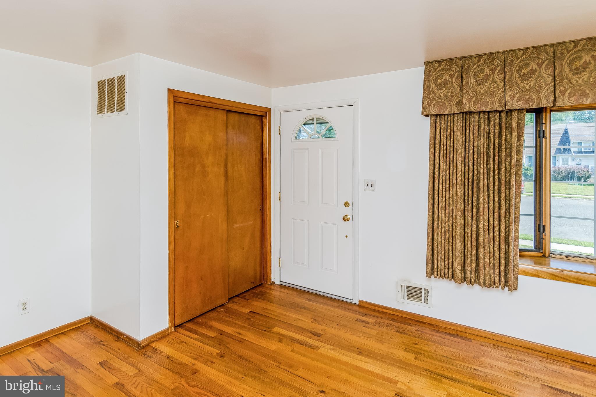 95 Hempstead Road Hamilton, NJ 08610 - Photo 6 of 25