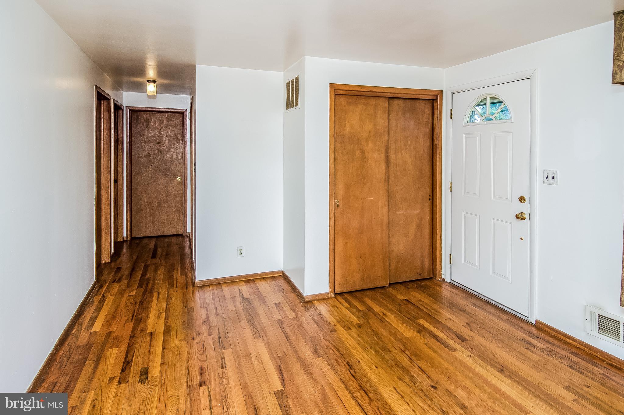 95 Hempstead Road Hamilton, NJ 08610 - Photo 7 of 25