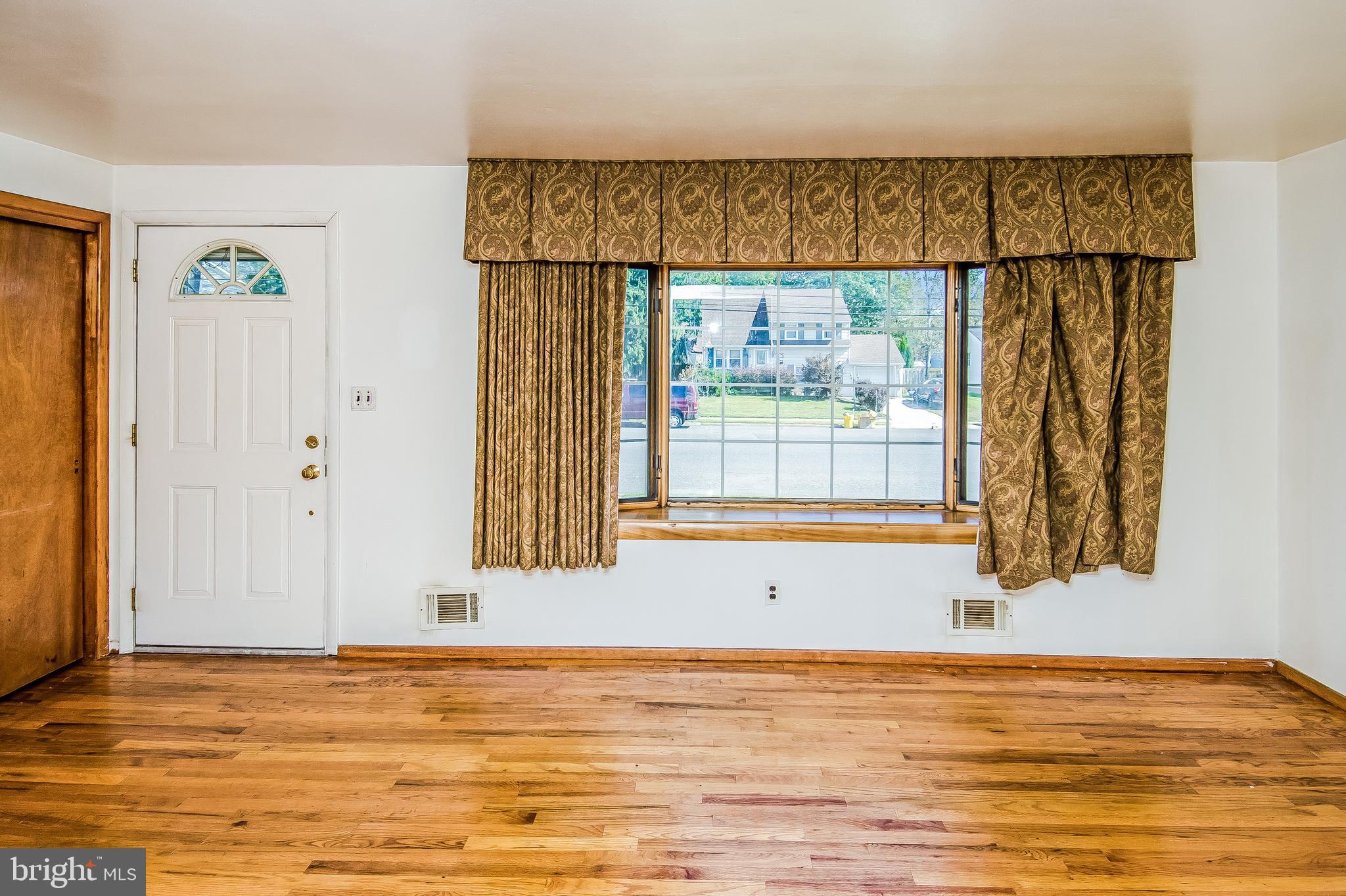 95 Hempstead Road Hamilton, NJ 08610 - Photo 9 of 25