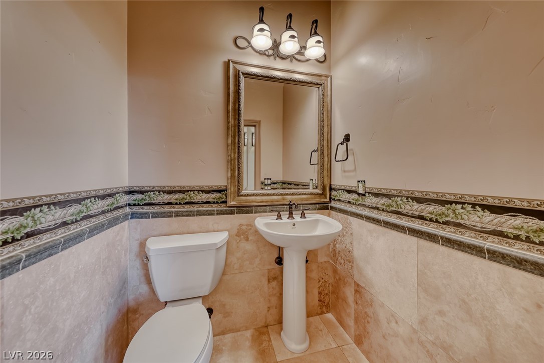 905 Rhyolite Terrace Henderson, NV 89011 - Photo 49 of 64