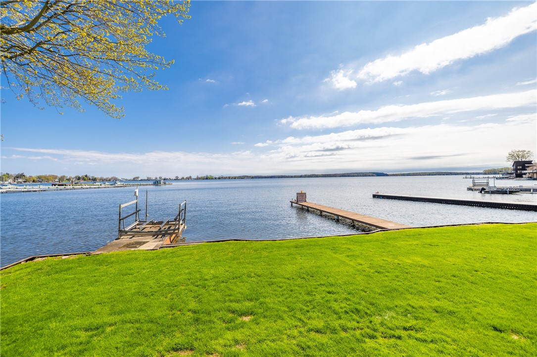 8233 South Shore Road Sodus Point, NY 14555 - Photo 5 of 40