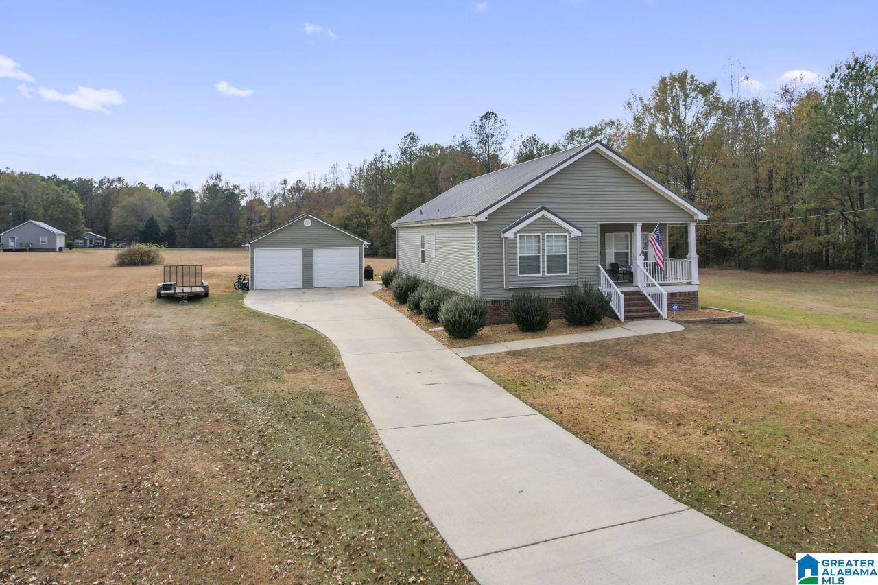 369 Goodwin Circle Vincent, AL 35178 - Photo 1 of 10