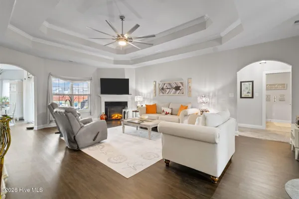 $525,000 | 215 Knightheads Drive, Swansboro, NC 28584