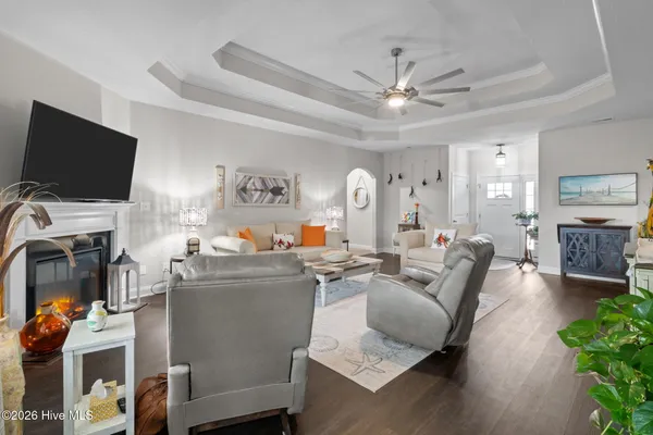 $525,000 | 215 Knightheads Drive, Swansboro, NC 28584