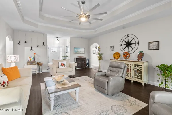 $525,000 | 215 Knightheads Drive, Swansboro, NC 28584