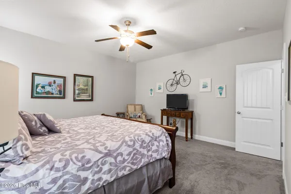 $525,000 | 215 Knightheads Drive, Swansboro, NC 28584