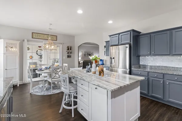 $525,000 | 215 Knightheads Drive, Swansboro, NC 28584