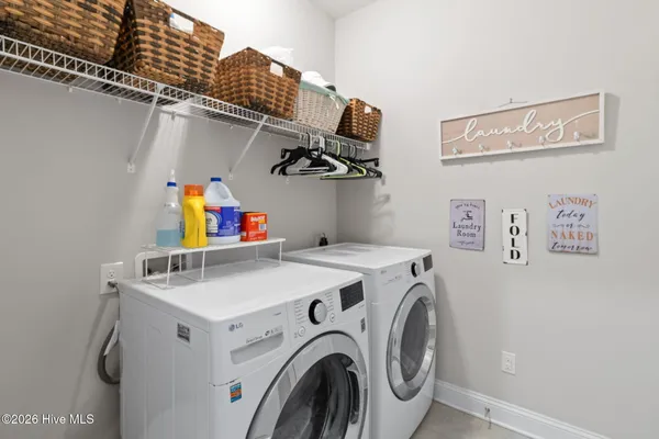 $525,000 | 215 Knightheads Drive, Swansboro, NC 28584