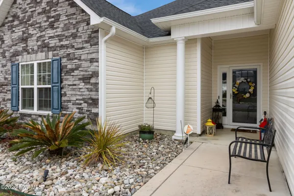 $525,000 | 215 Knightheads Drive, Swansboro, NC 28584