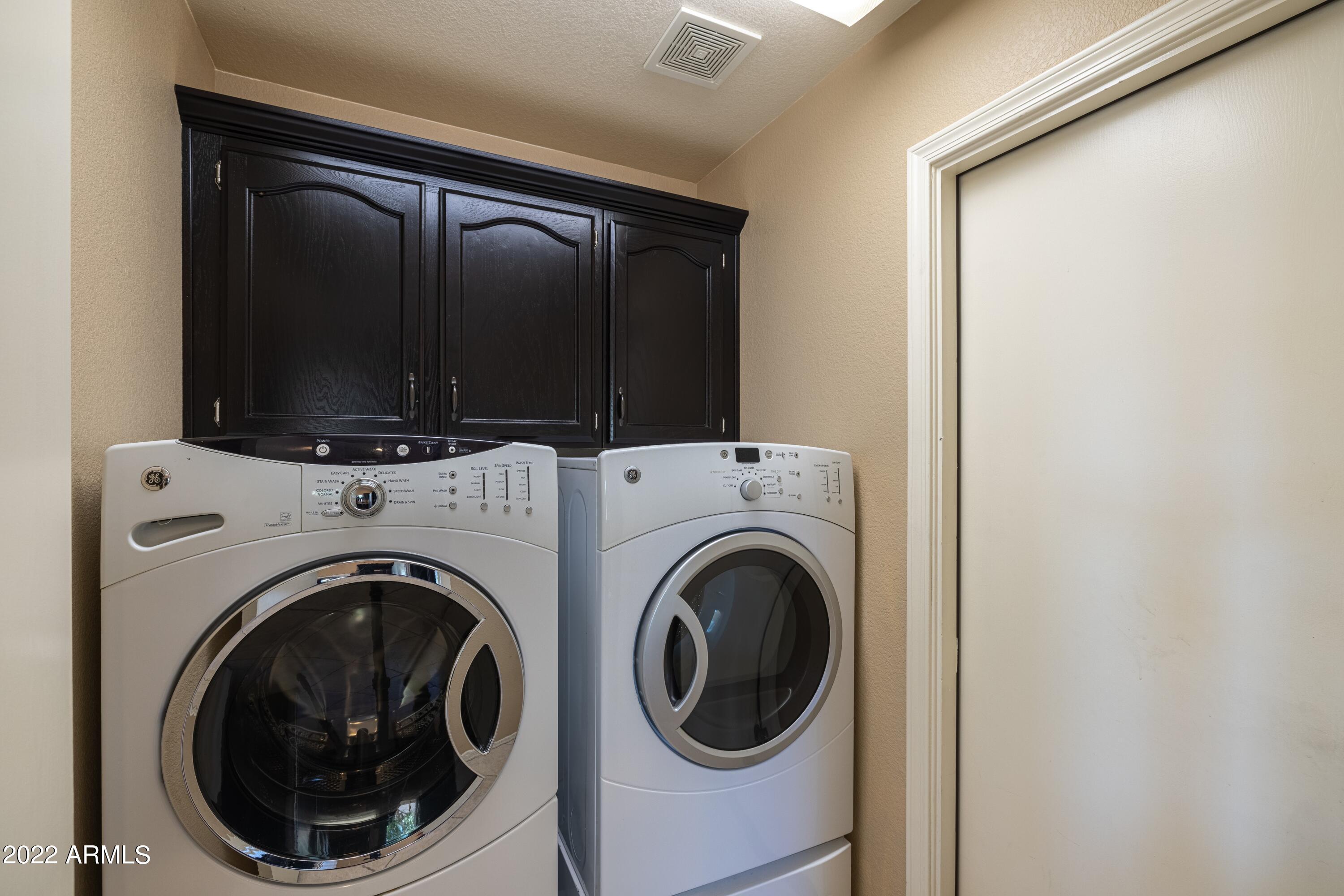 14844 Piccadilly Road Goodyear, AZ 85395 - Photo 20 of 31 021_Utility Room