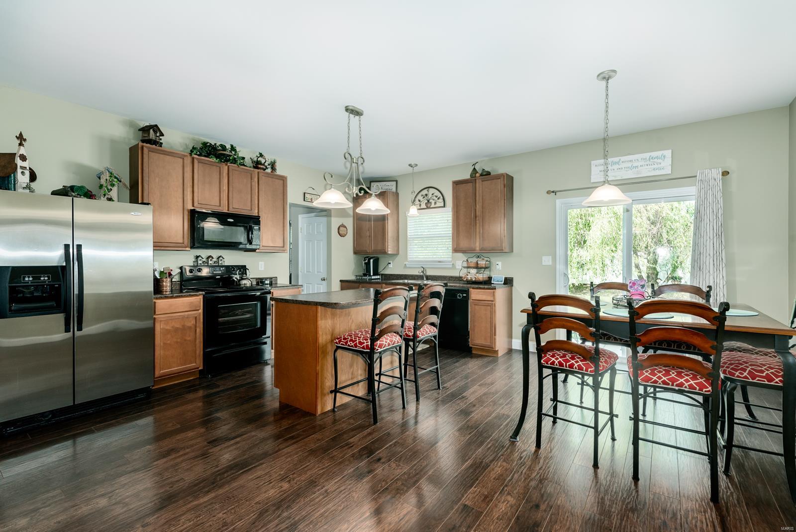 512 Springhurst Parkway O'Fallon, MO 63368 - Photo 5 of 23 Gallery Image 5