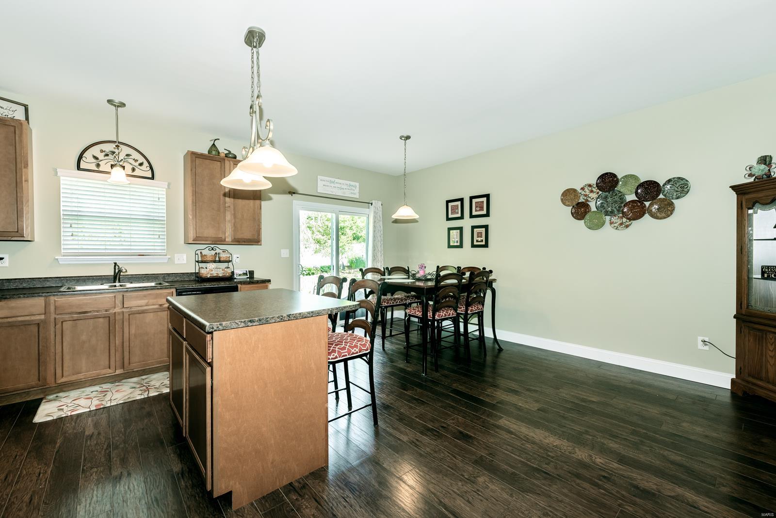 512 Springhurst Parkway O'Fallon, MO 63368 - Photo 6 of 23 Gallery Image 6